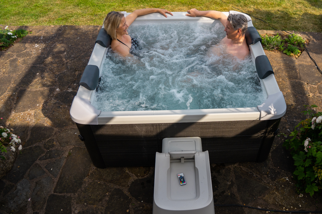 MSPA Oslo Rigid Hot Tub & Spa — Seats up to 6