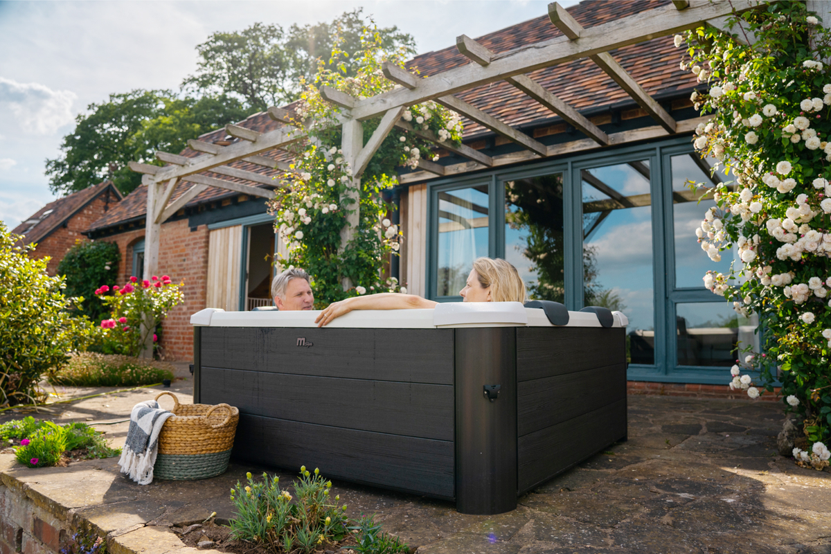 MSPA Oslo Rigid Hot Tub & Spa — Seats up to 6