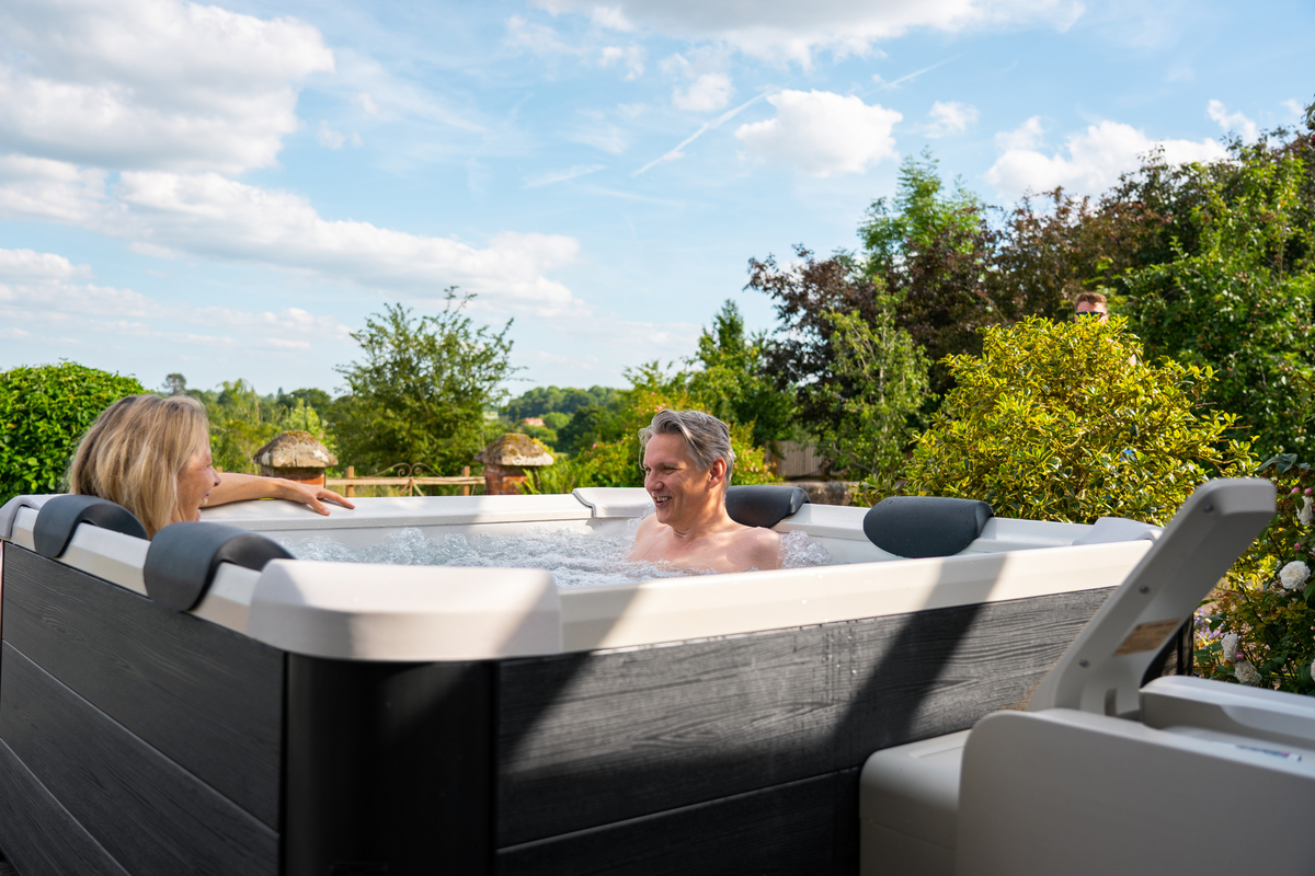 MSPA Oslo Rigid Hot Tub & Spa — Seats up to 6