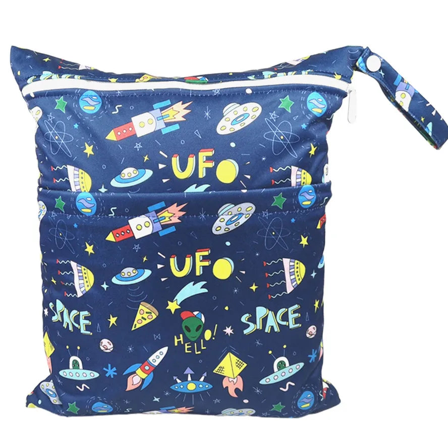 [Sigzagor] Waterproof Wet Dry Bag – Reusable Baby Diaper & Nappy Storage with Two Zippers (36cm x 29cm | 14.2in x 11.4in)