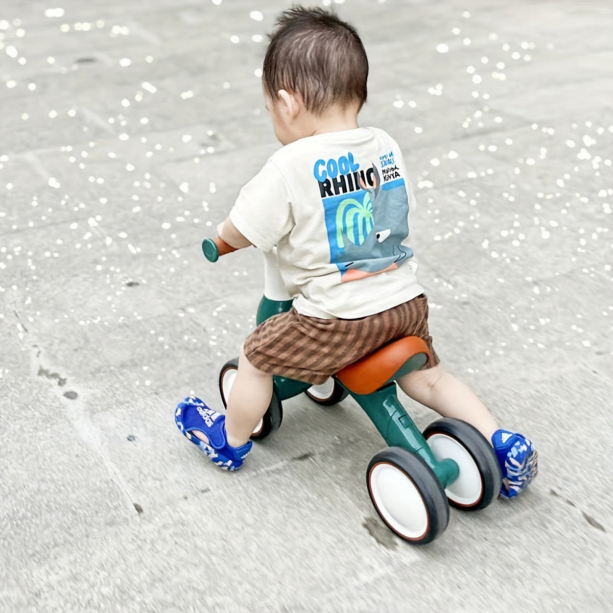 MOVEBO 4-Wheel Balance Bike for Toddlers — Silent Non-Pedal Ride-On Tricycle, 10–36 Months, Indoor/Outdoor Toddler Bike, Red & Dark Green